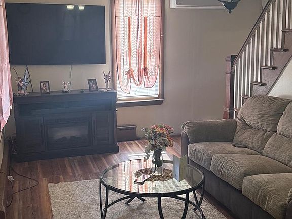 2nd image of 202 S Logan Blvd