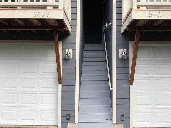 3rd image of 1538 Arvon Ave