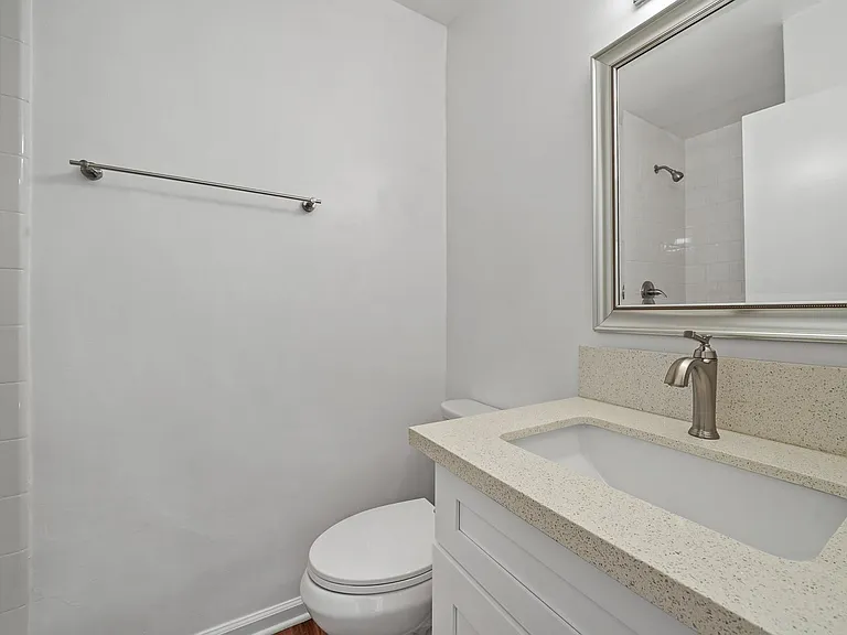 911 Havenhurst Drive (#840) — Photo 10