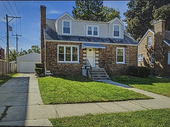 4015 W 105th St, Oak Lawn, IL 60453