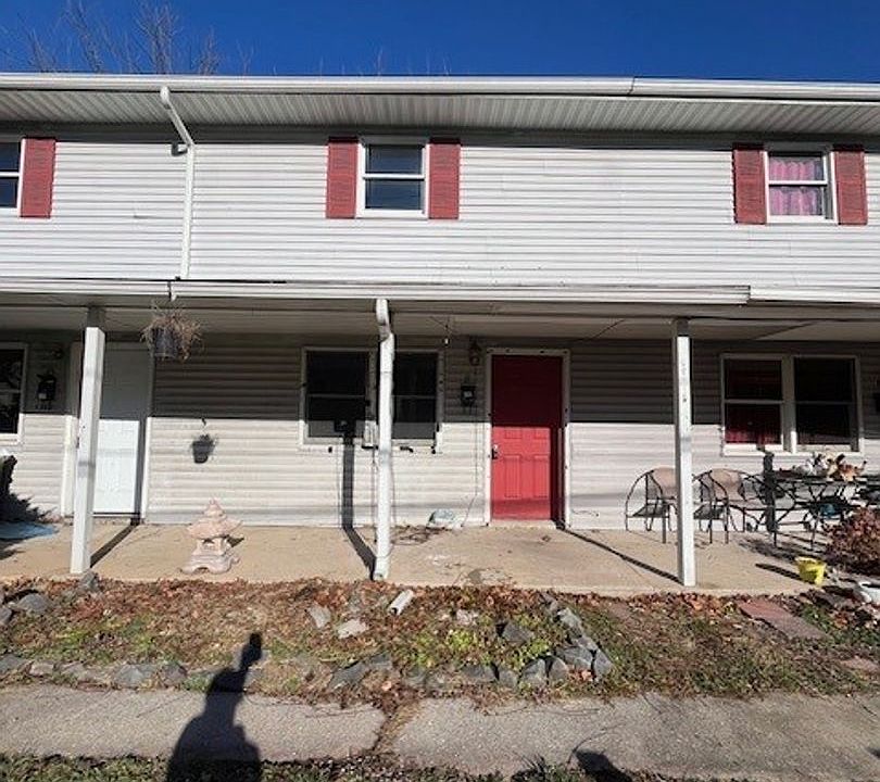 1st image of 2-14 W Laurel St #2B-1BA