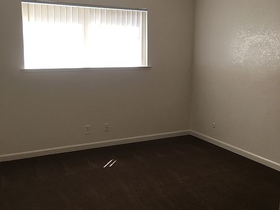 4th image of 4715 E McKinley Ave APT 103