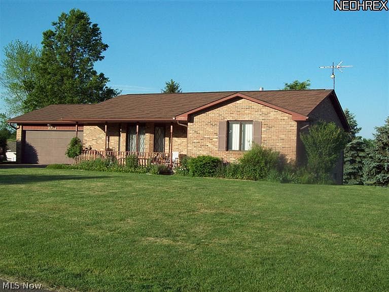 1st image of 3772 Oakridge Dr