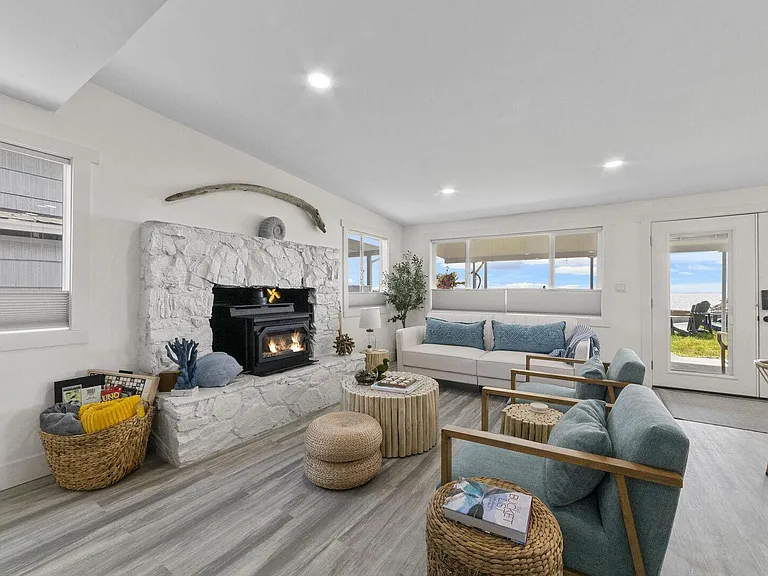 260 Driftwood Shores Rd — Photo 20