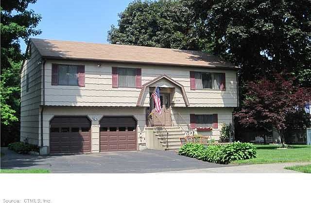 1st image of 514 W River St