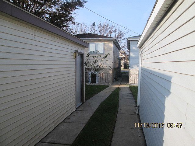 2nd image of 5249 S Central Ave