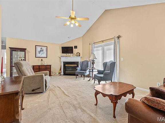 4th image of 2324 Williams St