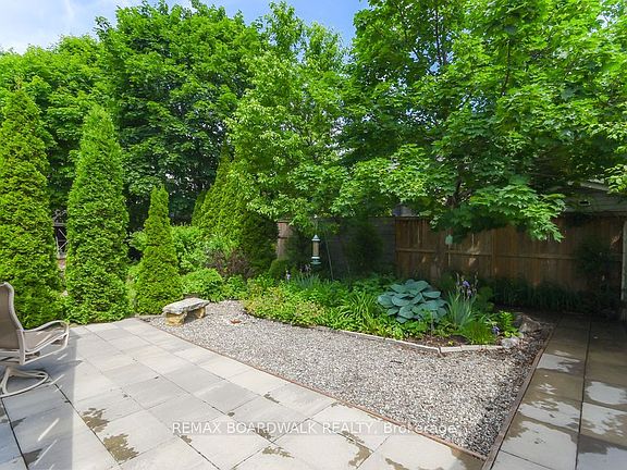 5th image of 51 Drouin Ave