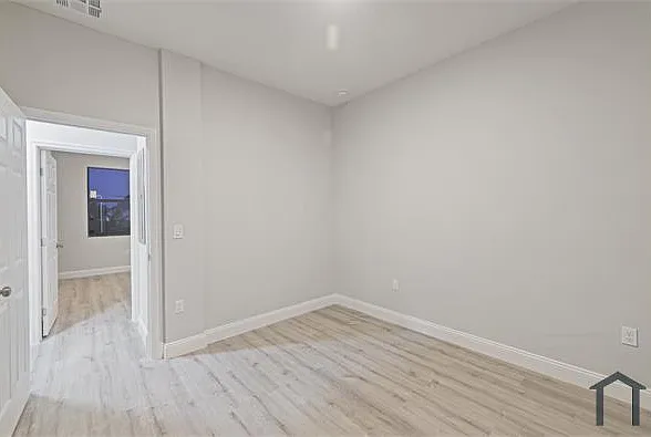 952 Alcalde St E #1 — Photo 15