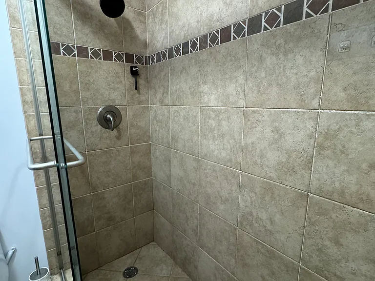 408 N Cypress Dr #6 — Photo 13