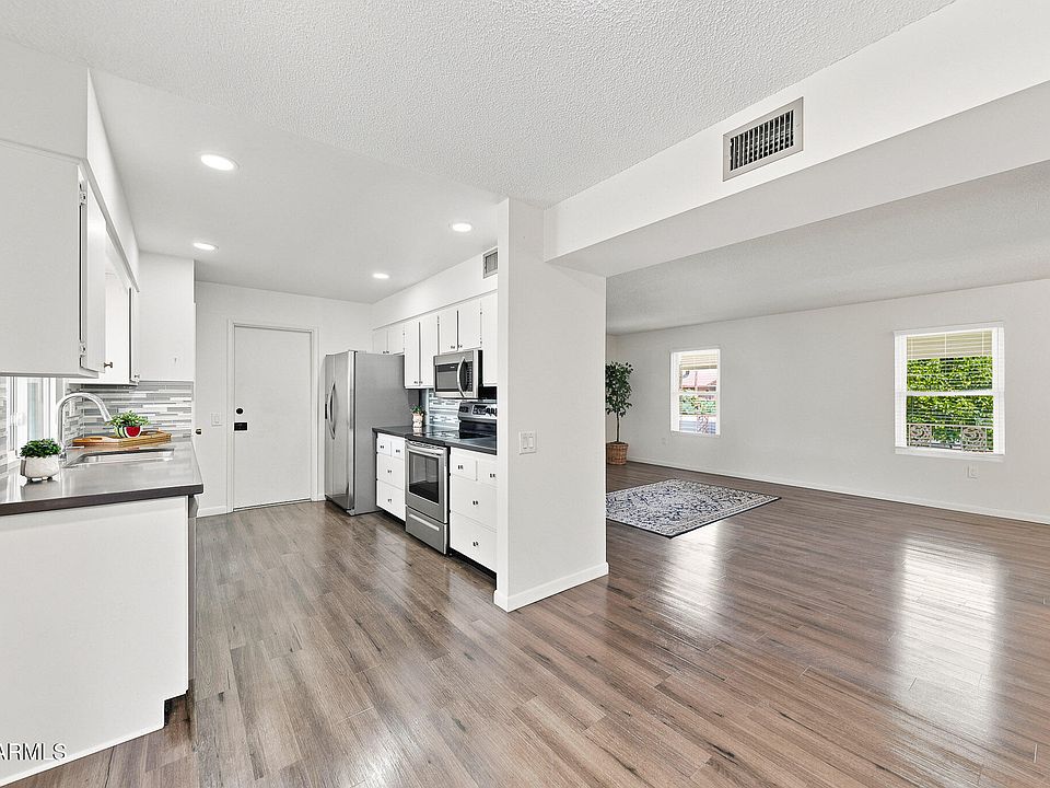 1st image of 9443 W NEWPORT Drive