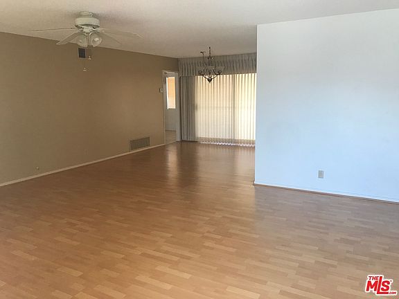 5th image of 1140 W Montrose Ave