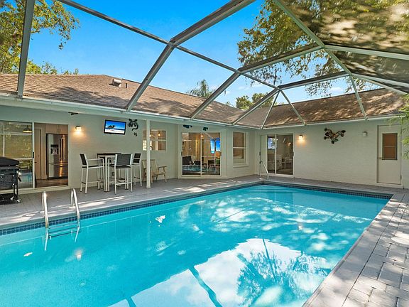 2nd image of 21151 Winterberry Way