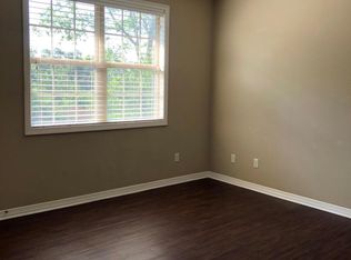 206 Walton Dr, College Station, TX 77840