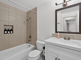 14120 NE 7th Pl APT 3, Bellevue, WA 98007
