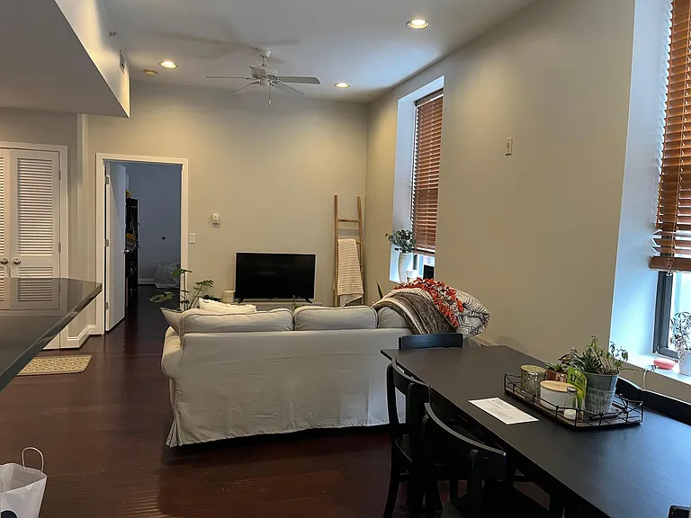 1211 Light St #209 — Photo 3