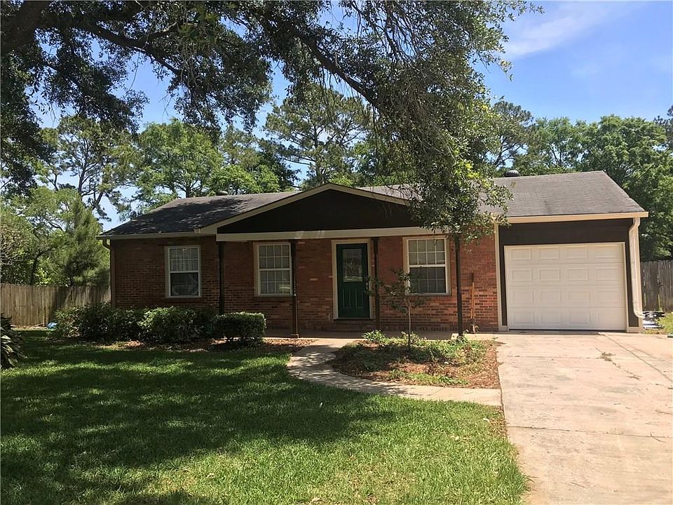 2nd image of 2903 Gulfdale Ct