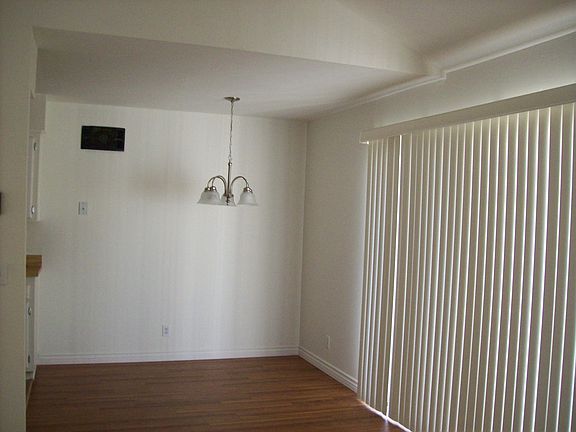 4th image of 1605 Gina Dr
