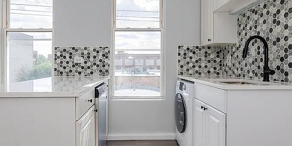 4th image of 815 N Fairfield Ave #2