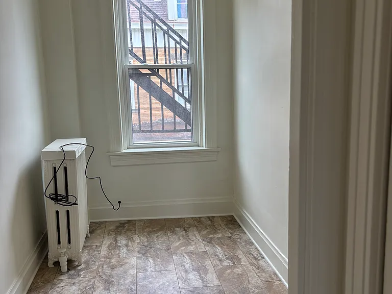 6135 Jackson St #2R — Photo 23