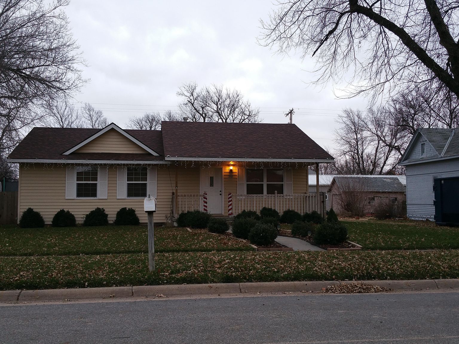 310 S Ohio St, Mount Hope, KS 67108 Zillow
