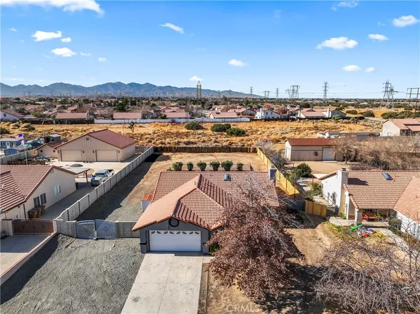 6834 Redwood Ave, Hesperia, CA 92345