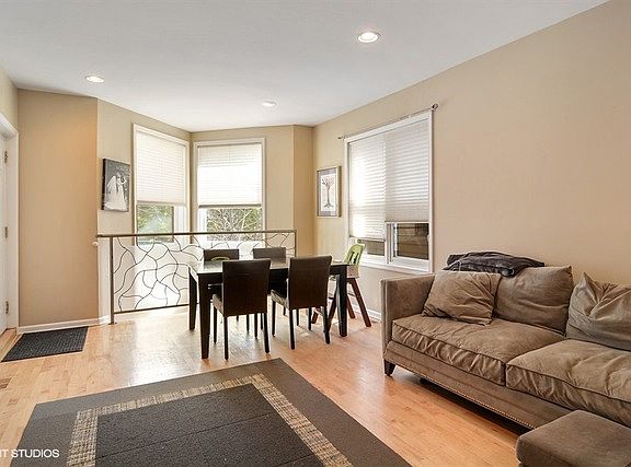 5th image of 1728 W Beach Ave #1