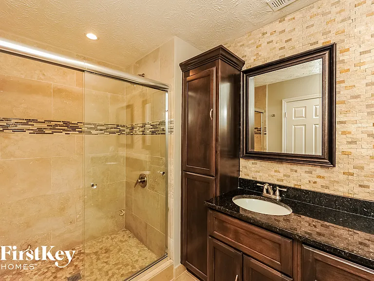 4445 Waterman Dr — Photo 9