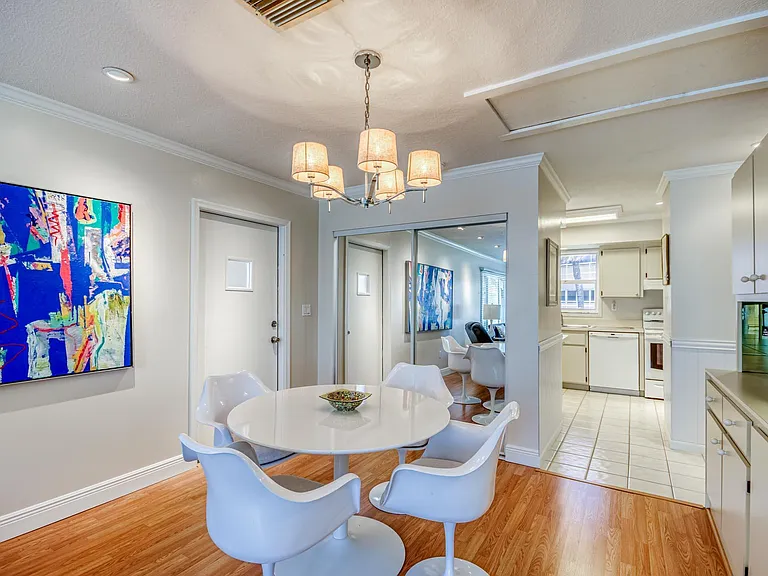1501 NE Ocean Blvd #8 — Photo 12