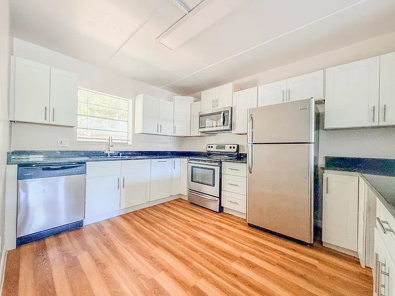 1515 N Federal Hwy #1 — Photo 4