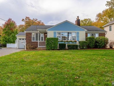 68 Radburn Rd, Glen Rock, NJ, 07452