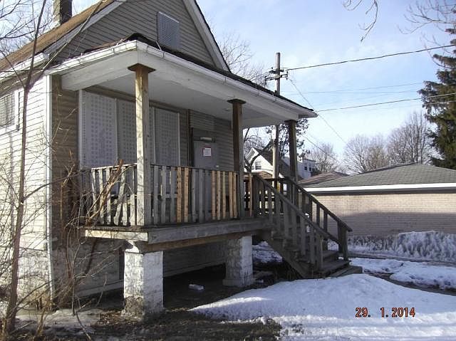 2nd image of 11714 S Yale Ave