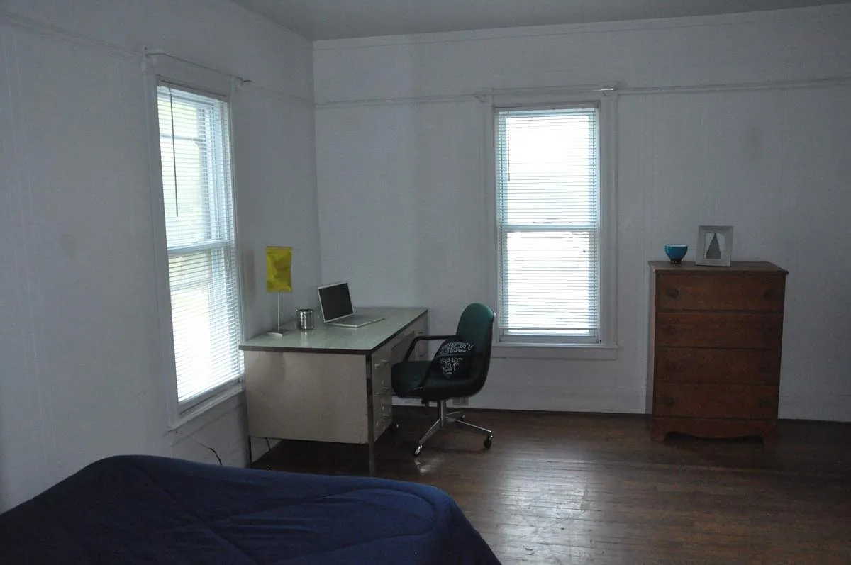 Building Photo - 212 Linden Ave #2