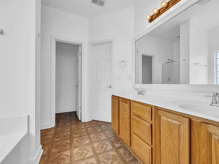 101 Zinnia Dr — Photo 9