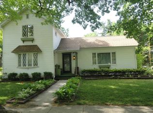 228 E 2nd St, Perry, MI 48872