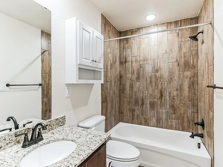 2416 Alterman Dr #A — Photo 11