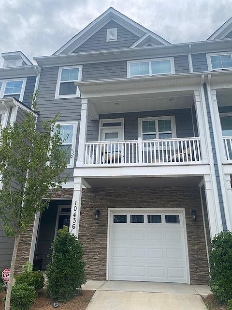 1st image of 10436 Glenmere Creek Cres