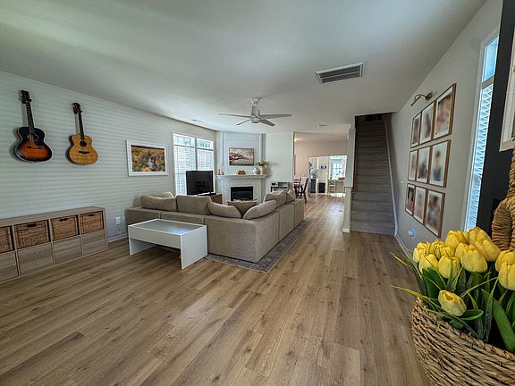 3rd image of 11216 Heritage Green Dr
