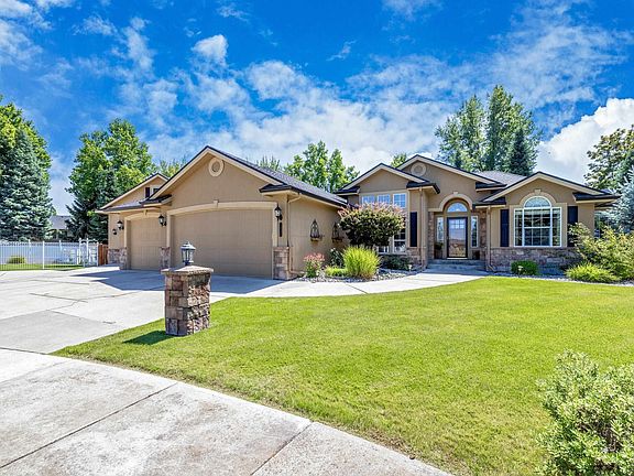 3rd image of 10706 N Acoma Ct