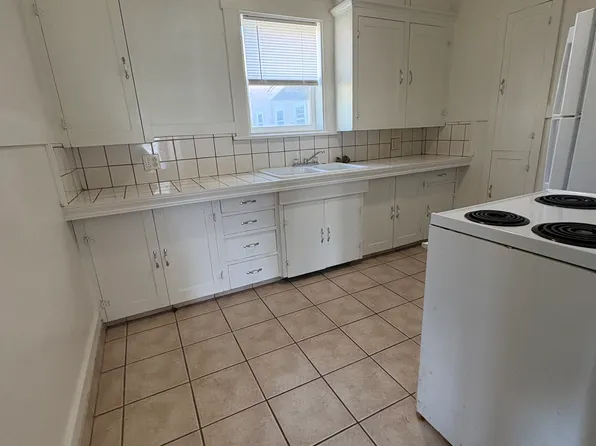 478 S 8th St #2, Coos Bay, OR 97420