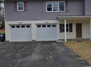 100 Serif Ln, Schenectady, NY 12303