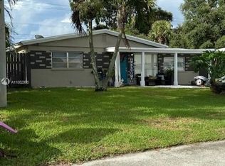 5830 Atlanta St, Hollywood, FL 33021
