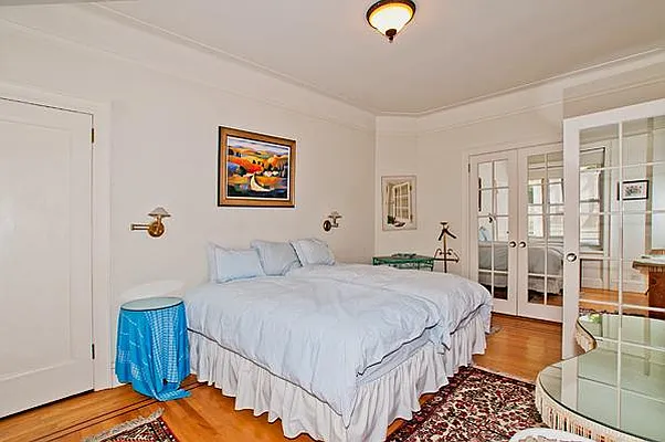 Sold by Olympic Realty | media 3