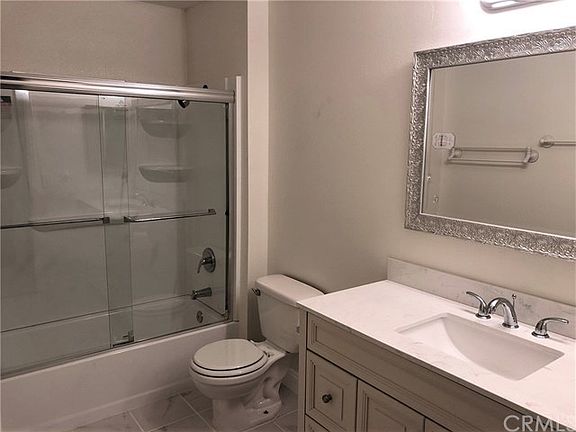 4th image of 2856 N Oceanview Ave