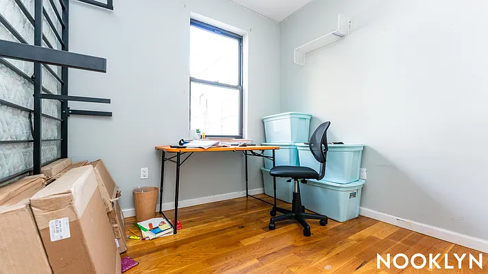 Rented by Nooklyn NYC LLC | media 17