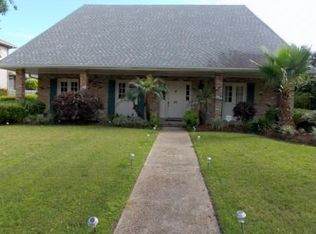 26 Chateau Mouton Dr, Kenner, LA 70065