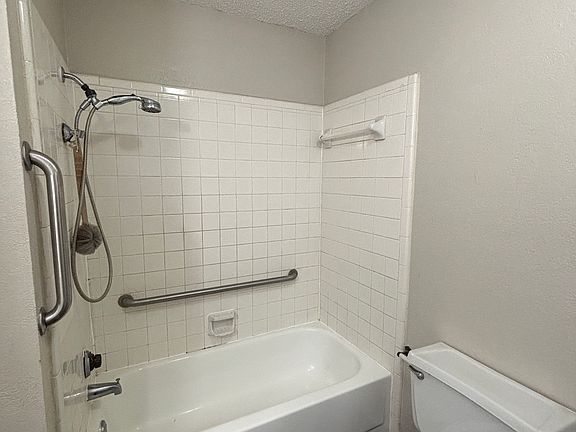 4th image of 5007 Maryanna Way