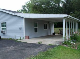 207 Quail Walk Rd, Macomb, IL 61455