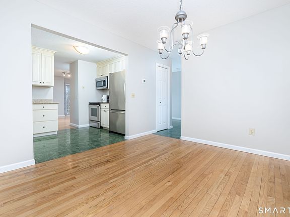 5th image of 4 Fairmount Lane #4