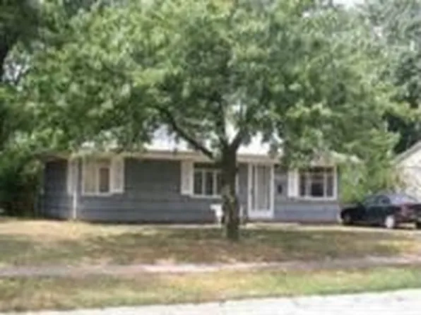 7828 Birch Dr, Hammond, IN 46324